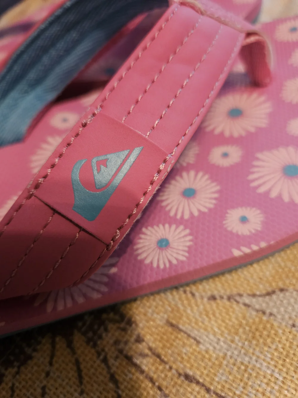 Quiksilver Pink Daisy Flip Flops